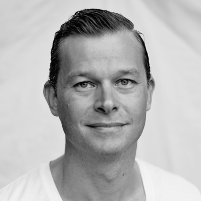 4.Passport Photo.png