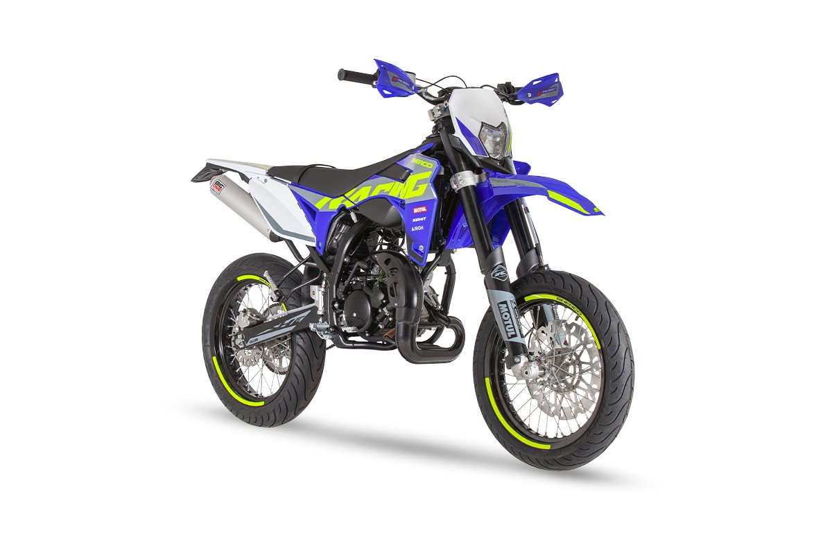 02-SUPERMOTO RS-1200x801.jpg