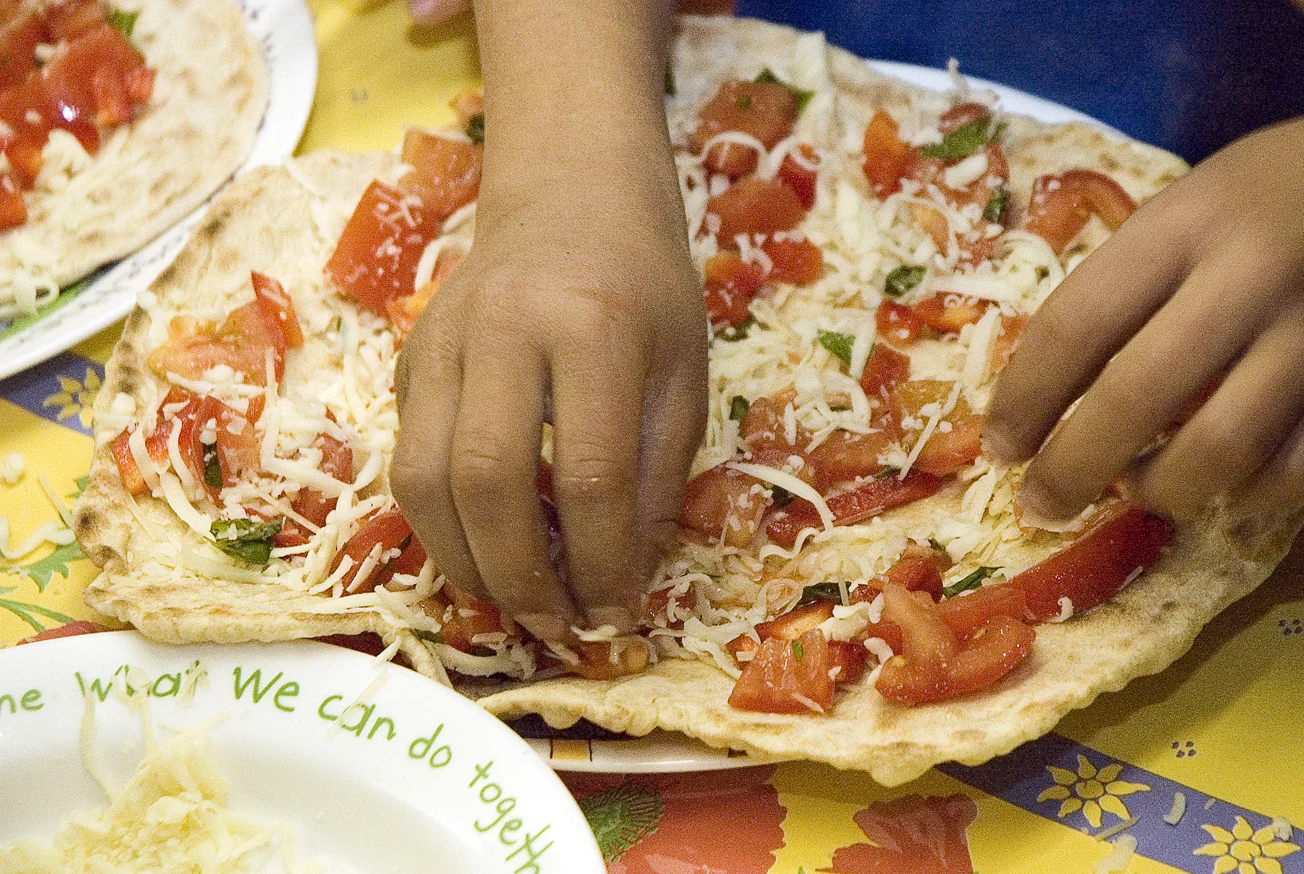 KID CHEF: HANDS-ON PIZZA MAKING FOR KIDS!