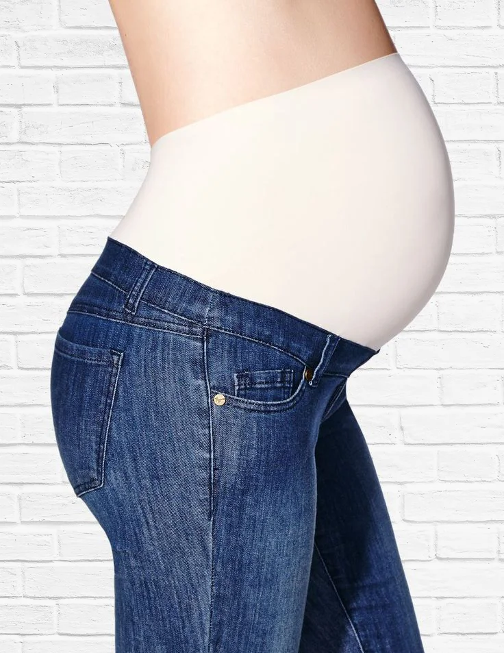 82a7d01f5f29c12ceb6c9b86d59f6931--maternity-jeans-maternity-clothing.jpg