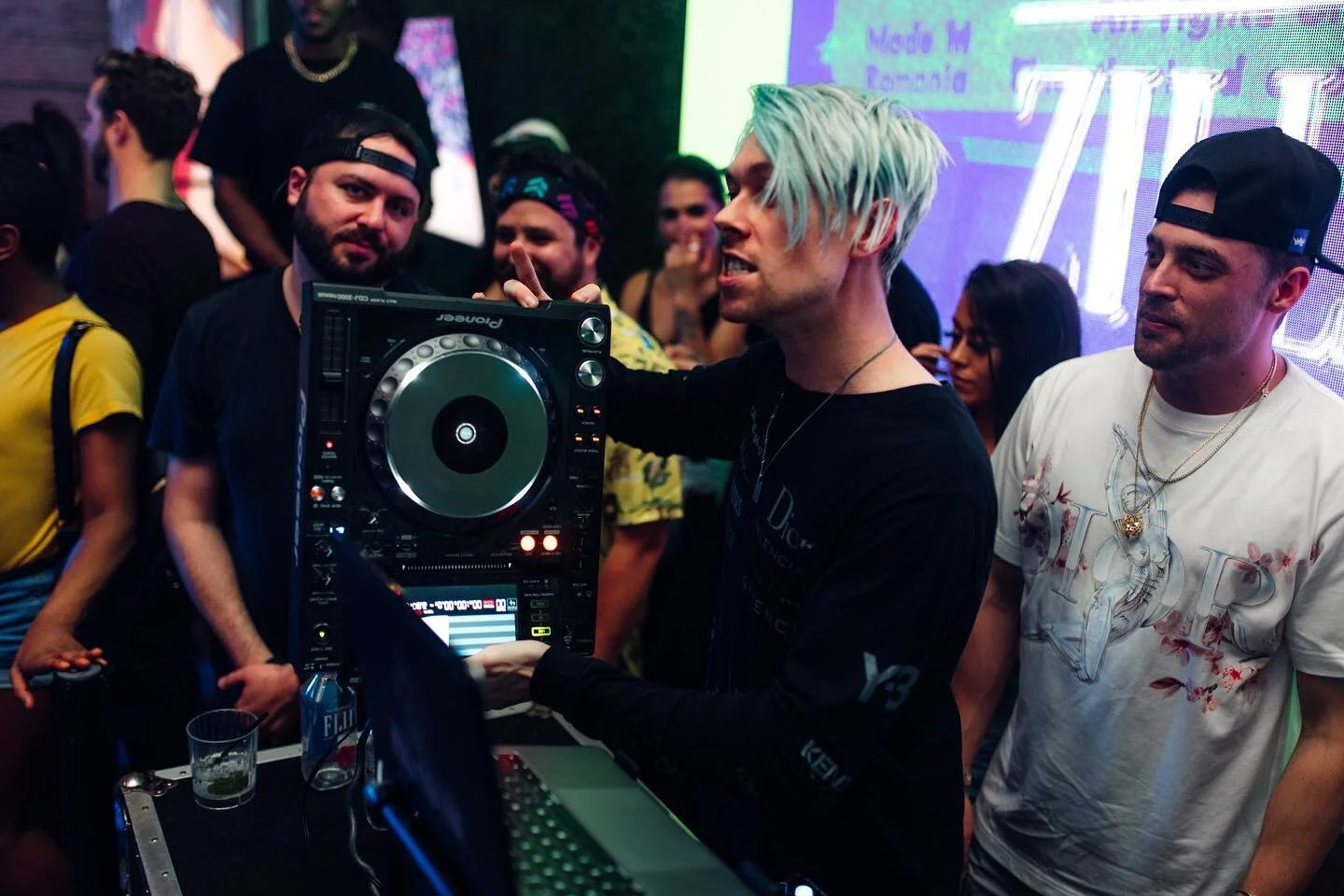 This guy is sad he didn&rsquo;t win the giveaway. #rev