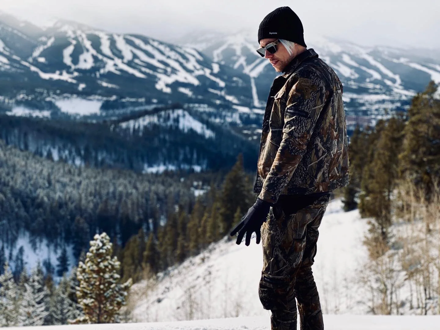 Hunting for rainbows, none were found. But somehow one pops up in Colton&rsquo;s photo idk how. Can anyone explain?