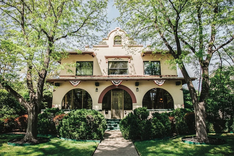 Joe and Karen Hatfield’s historic home at 407 Seventh Street Photography by Kaylan Robinson