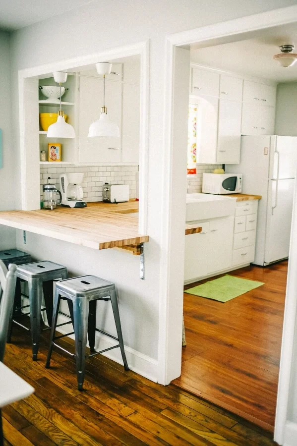 Charming open kitchen in one of Fixture Studio’s short term rental homes.