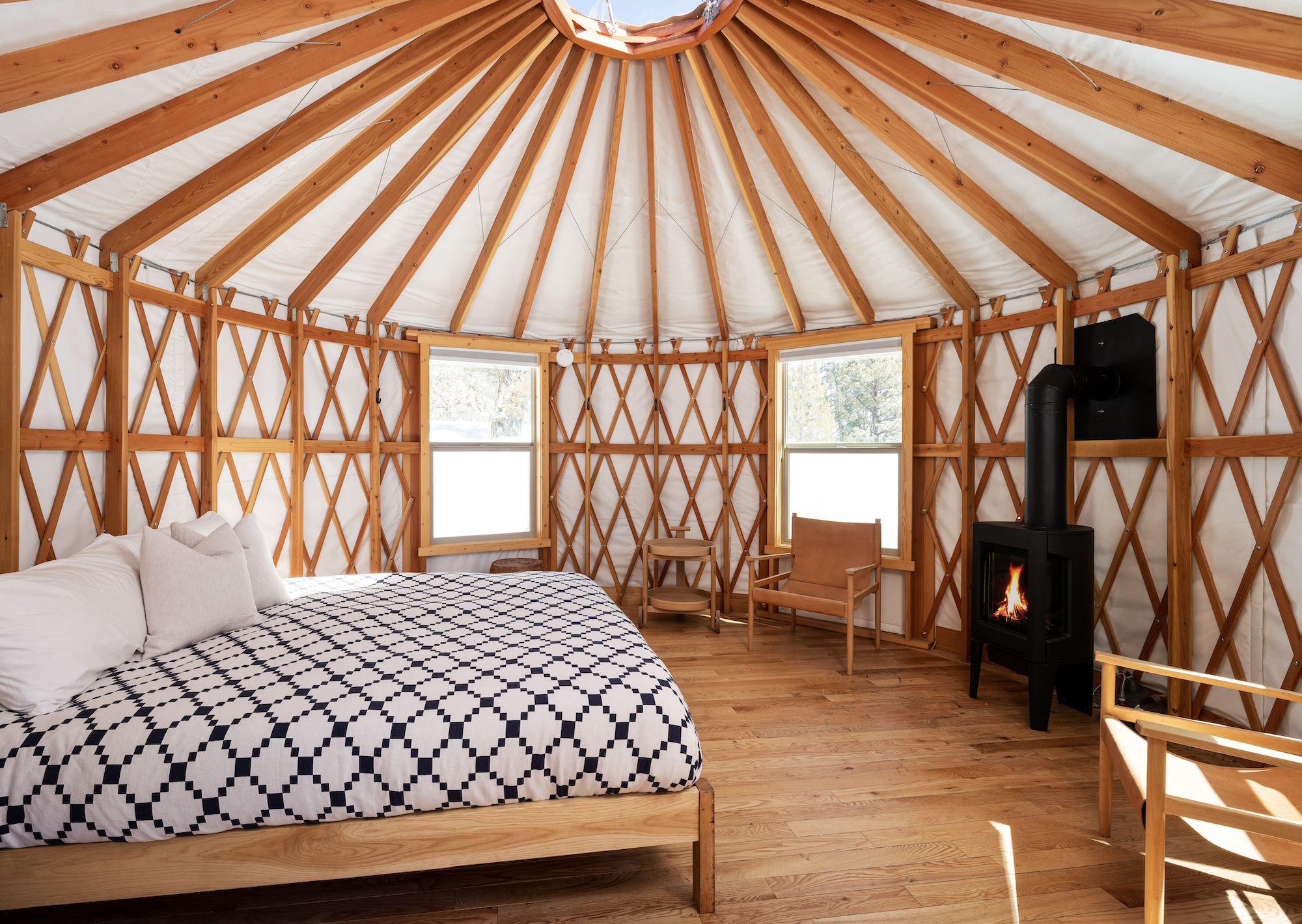16 Foot Luxury Yurt.png
