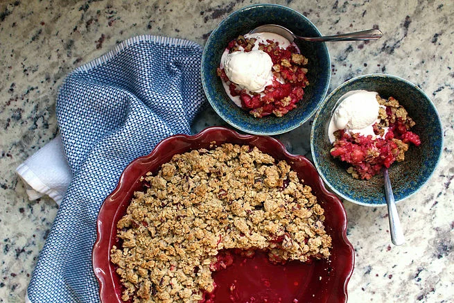 Rhubarb and Rasberry Crisp.jpg