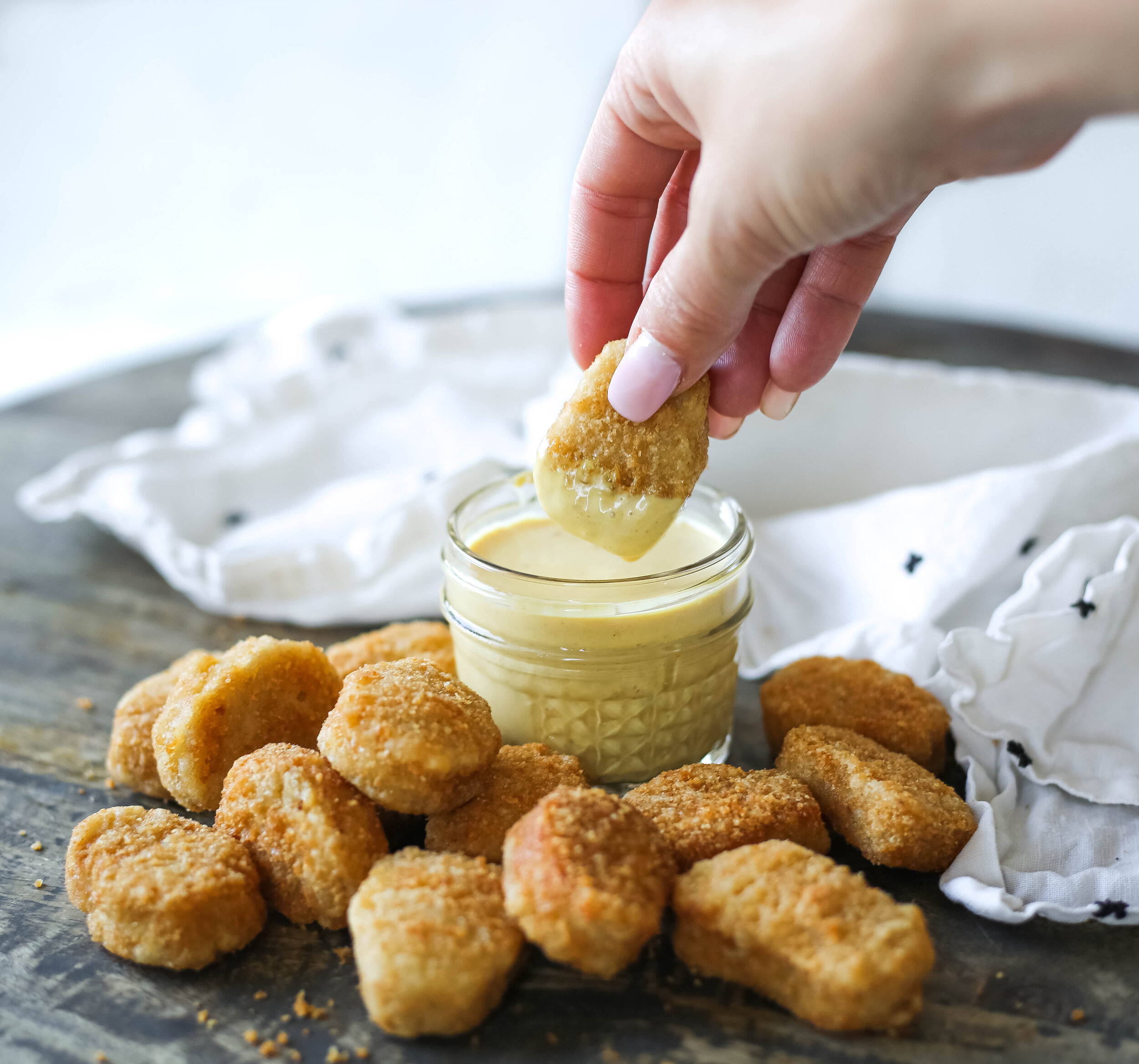 Nuggets + Chick'n Dipping Sauce-11.jpg