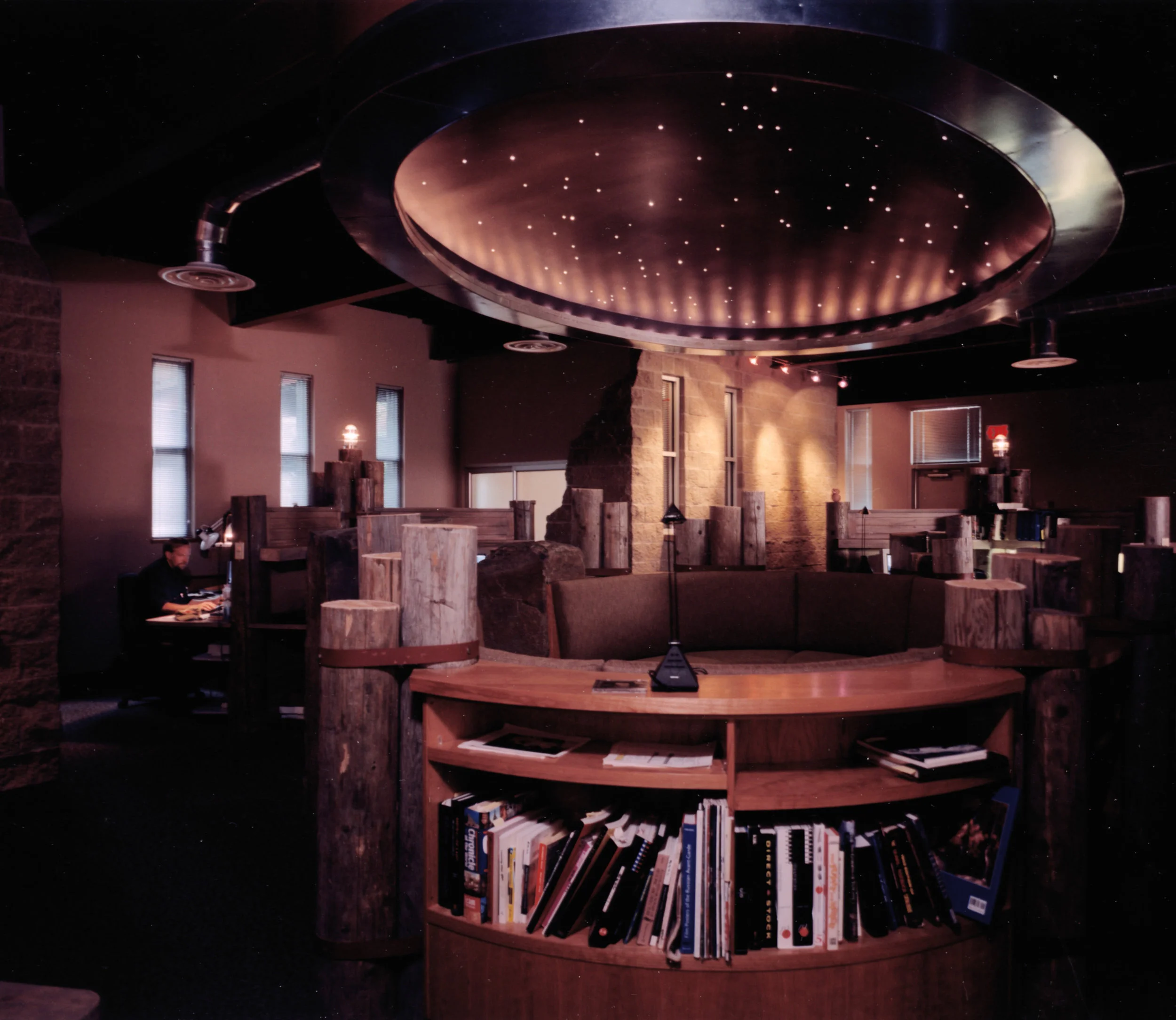 CONFERENCE / COLLABORATION AREA - ART DEPARTMENT