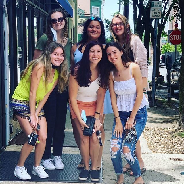 We had such a great time taking our DXP seniors out to lunch @nudyscafes in Ardmore this week. Delicious food and great company!! We love all of our seniors and we will miss you all soooooo much!! Please come back to visit us when you are home 🏡❤️👯