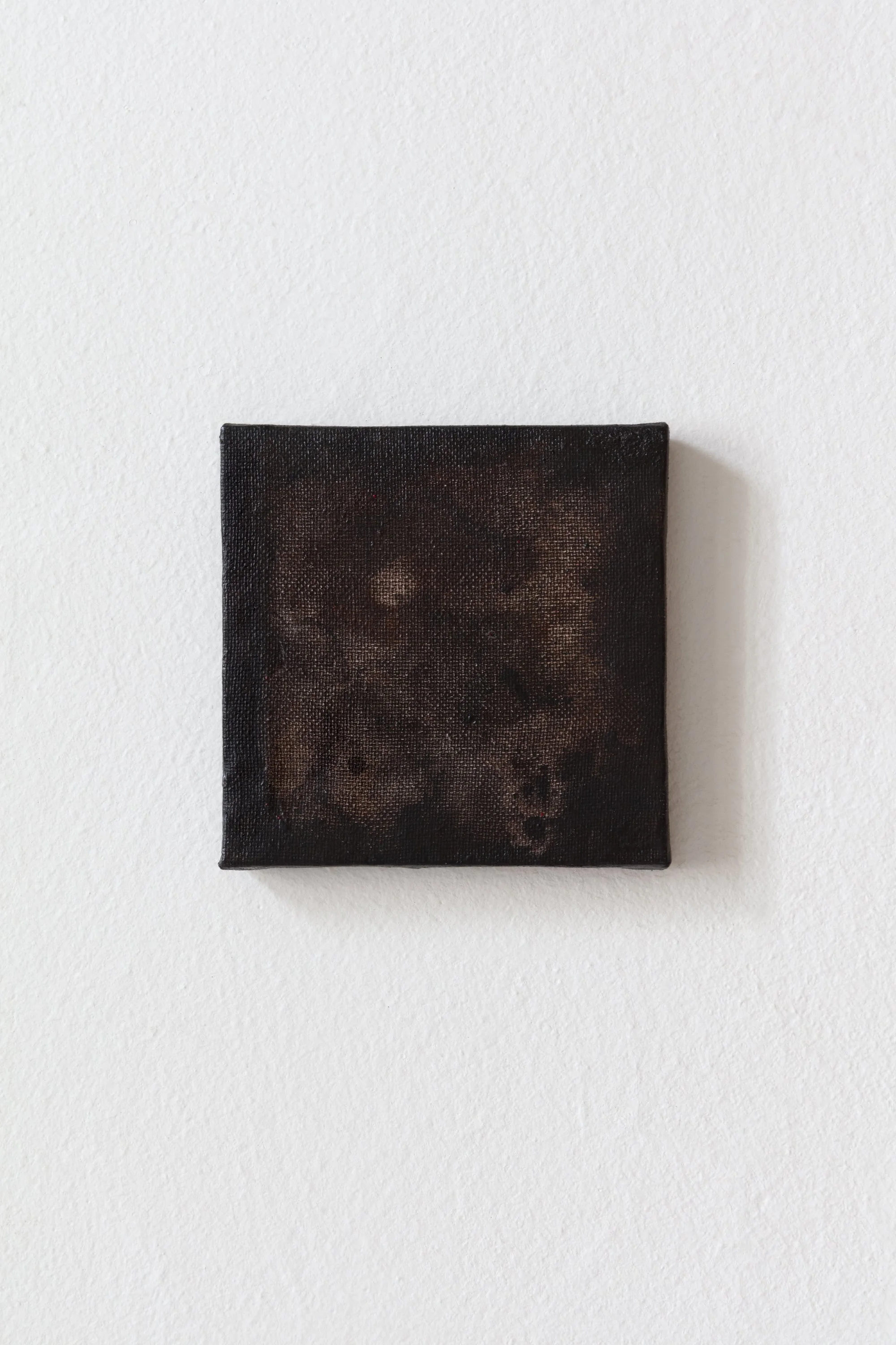 Orb, 10 x 10 cm, acrylic and oil on canvas