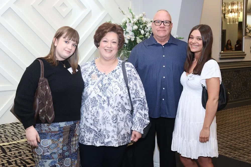 teacheroftheyear-102-426d0e48-1000.jpg