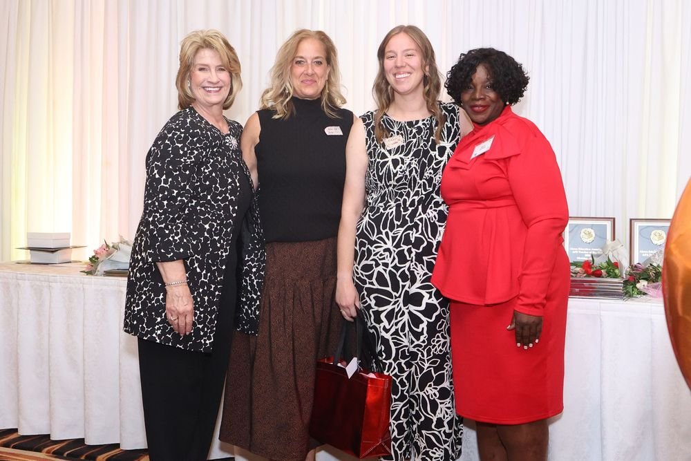 teacheroftheyear-418-94e4f0fb-1000.jpg