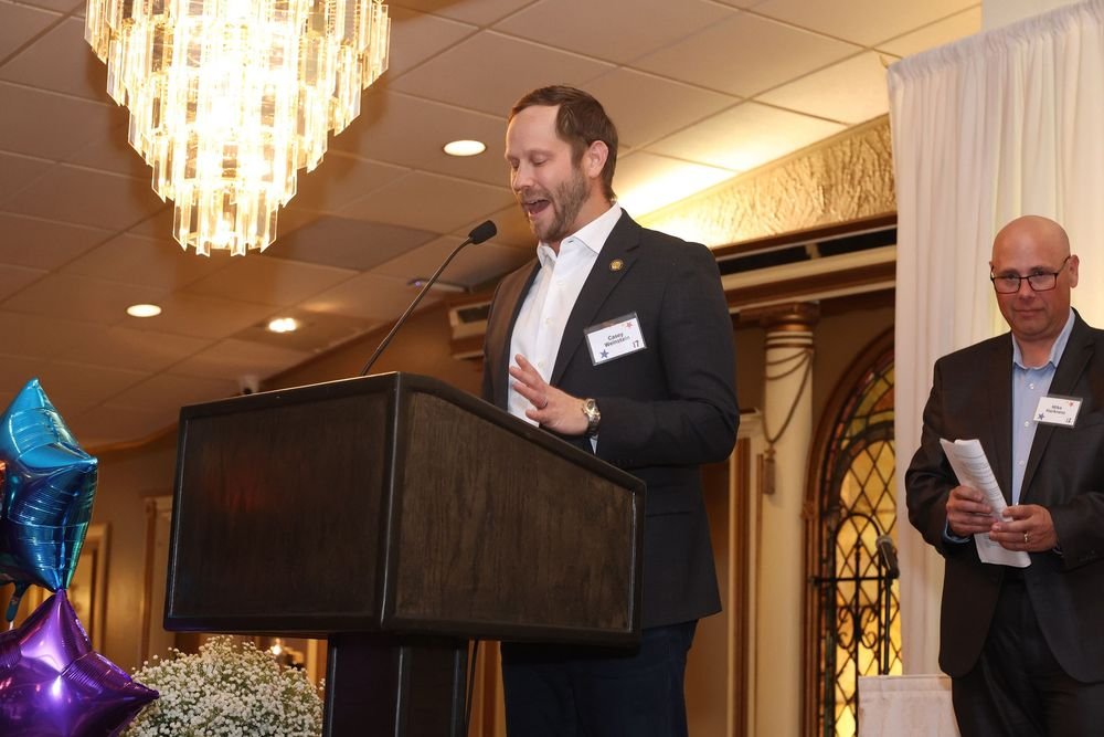 teacheroftheyear-472-30fc8941-1000.jpg
