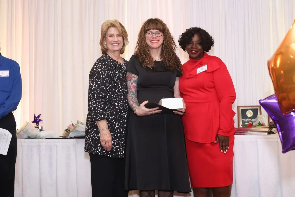teacheroftheyear-203-cc4bc7c3-1000.jpg