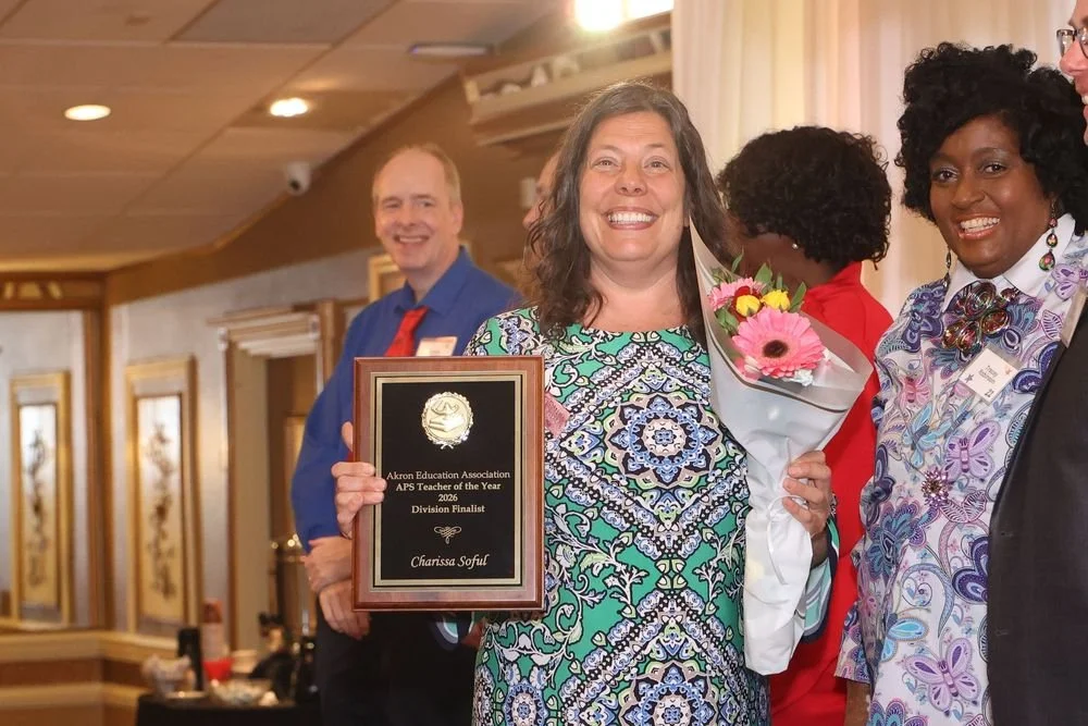 teacheroftheyear-555-3e7d23ee-1000.jpg
