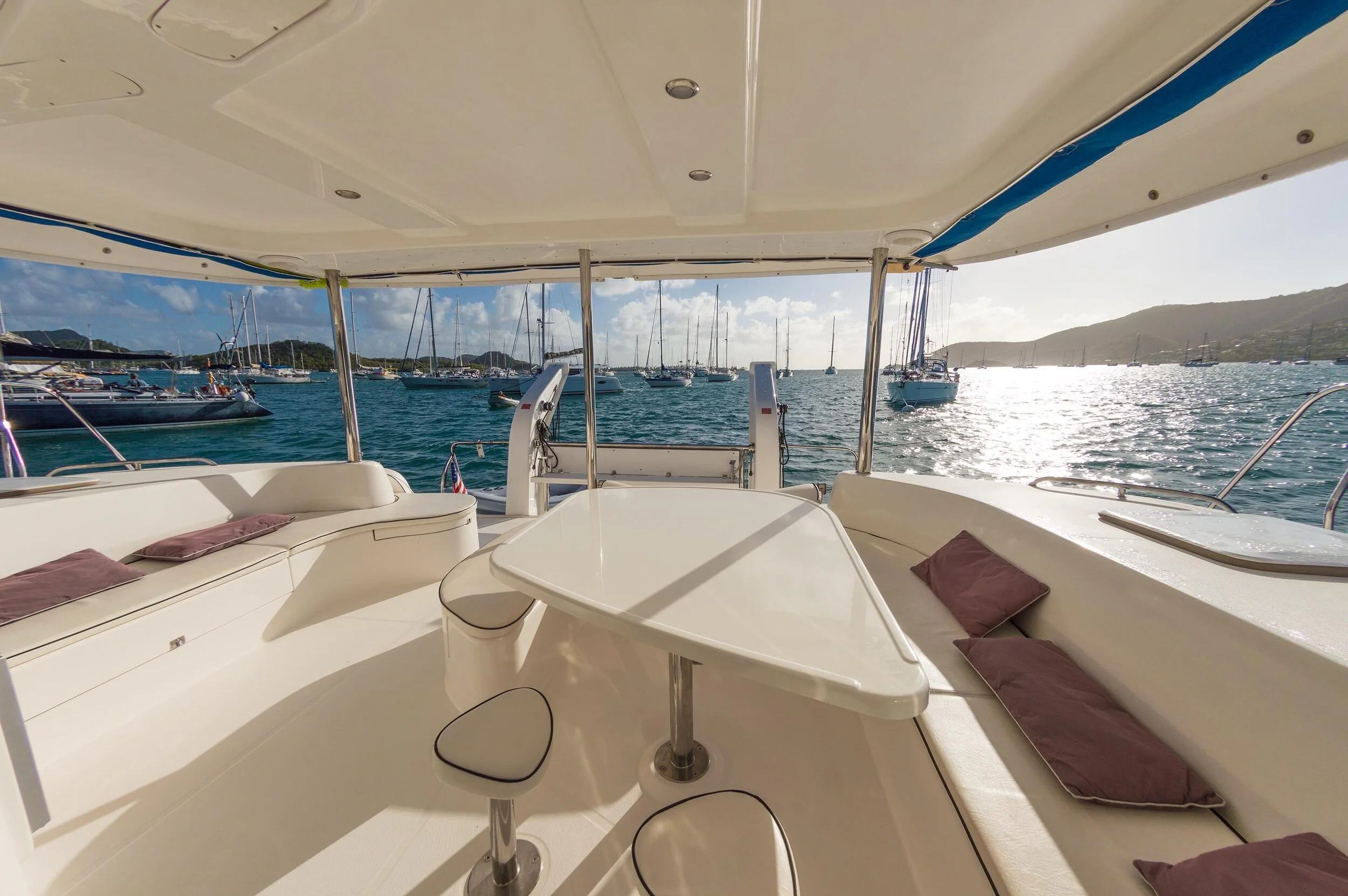 4_Leo46_CKC-8''Caribbean kite cruise catamaran big aft deck'.jpg