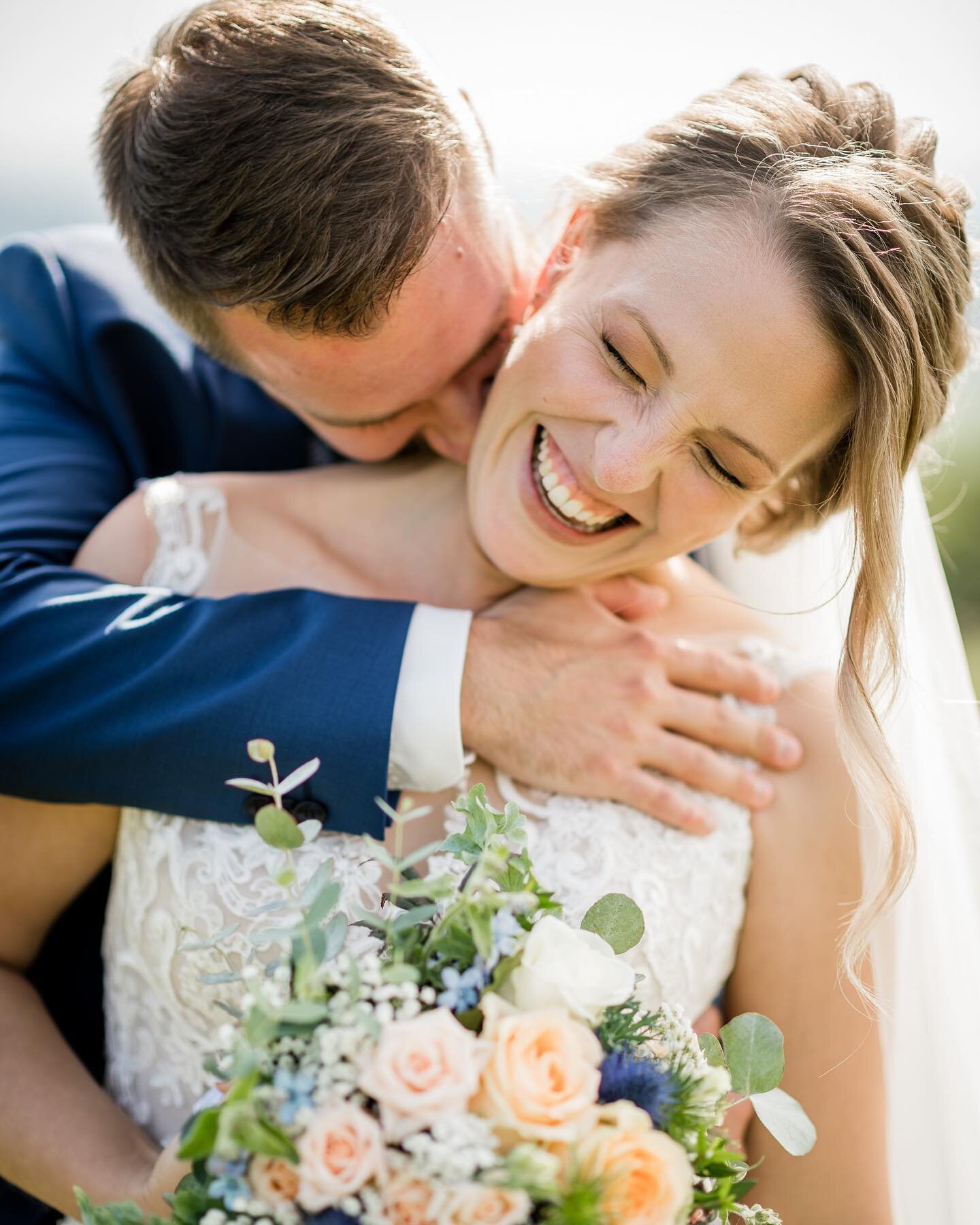 Eine wundersch&ouml;ne Hochzeit ❤️
#wedding #einperfektertag #love #perfektehochzeit #traumpaar #weddingphotography #barnwedding #weddingdress #weddinginspiration #bride #groom #hochzeitstraubing #bogenberg #straubing #weddingday