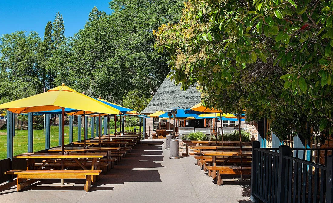 outdoor-dining.jpg