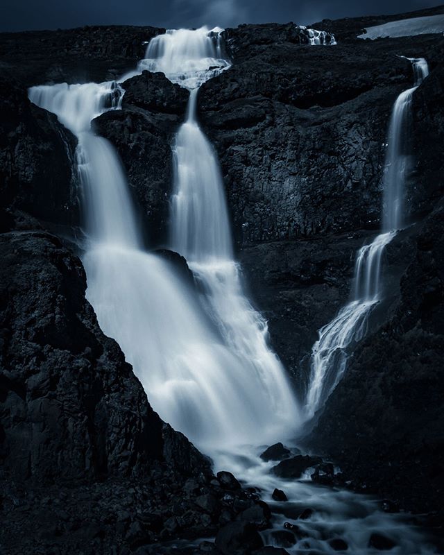 Spending some more time in Lightroom. Going on a trip in a few weeks and should be getting some beautiful stuff 🧗🏻&zwj;♂️
.
.
.
.
.
#Waterfall #Iceland #Photography