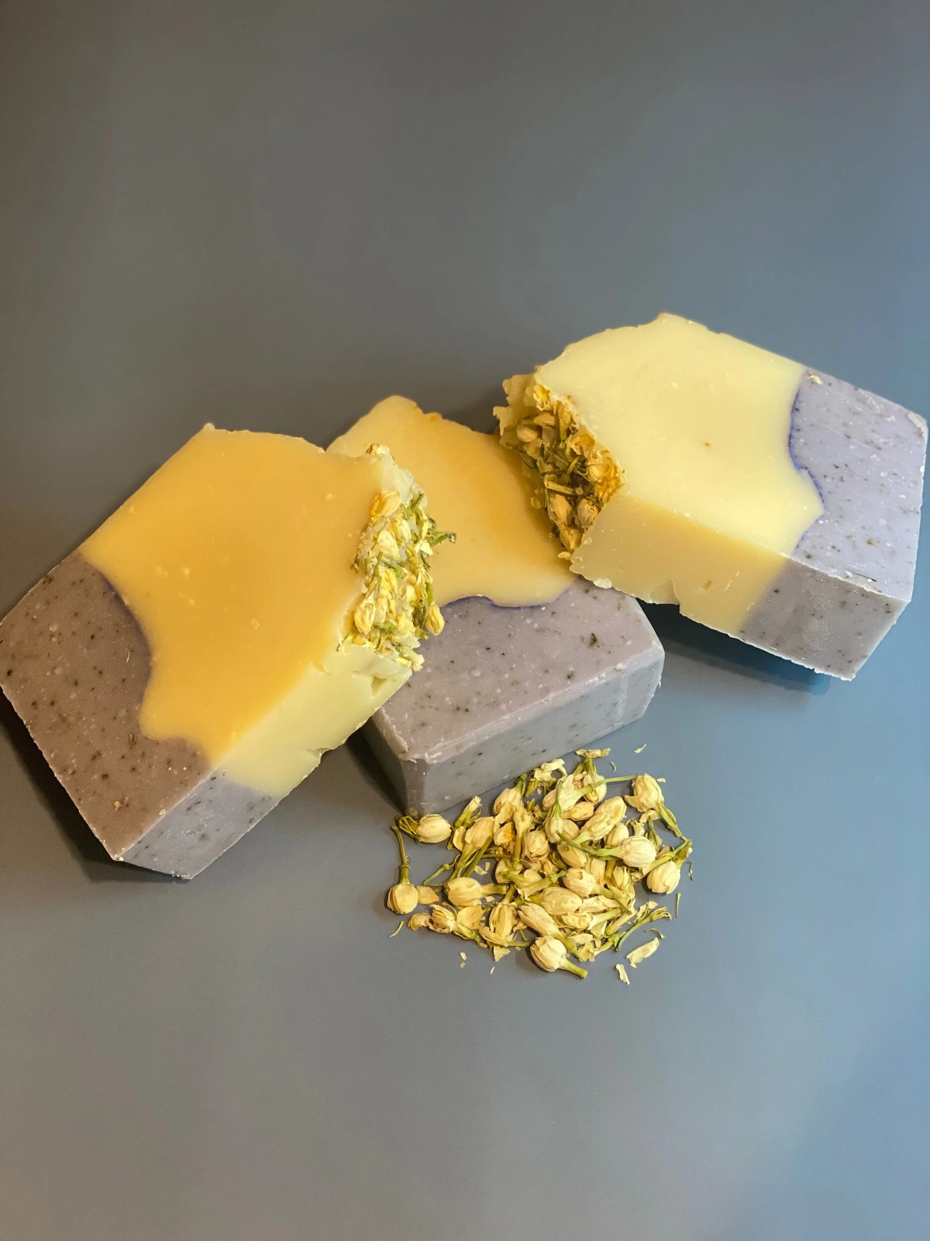 B21F2C37-702C-4D54-9E6F-7A17E7CC823E