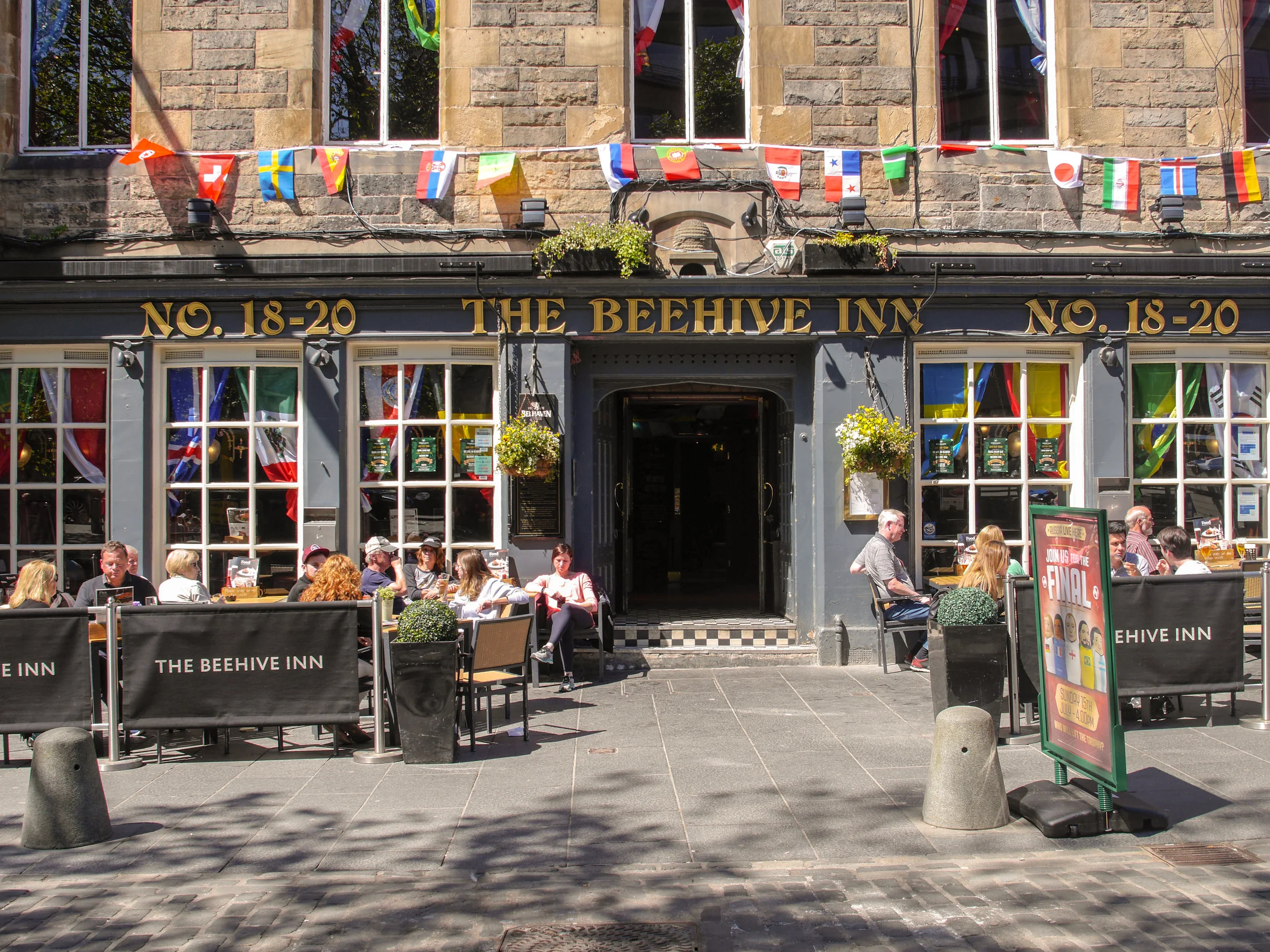 The Beehive Inn in Edinburgh, Scotland, UK