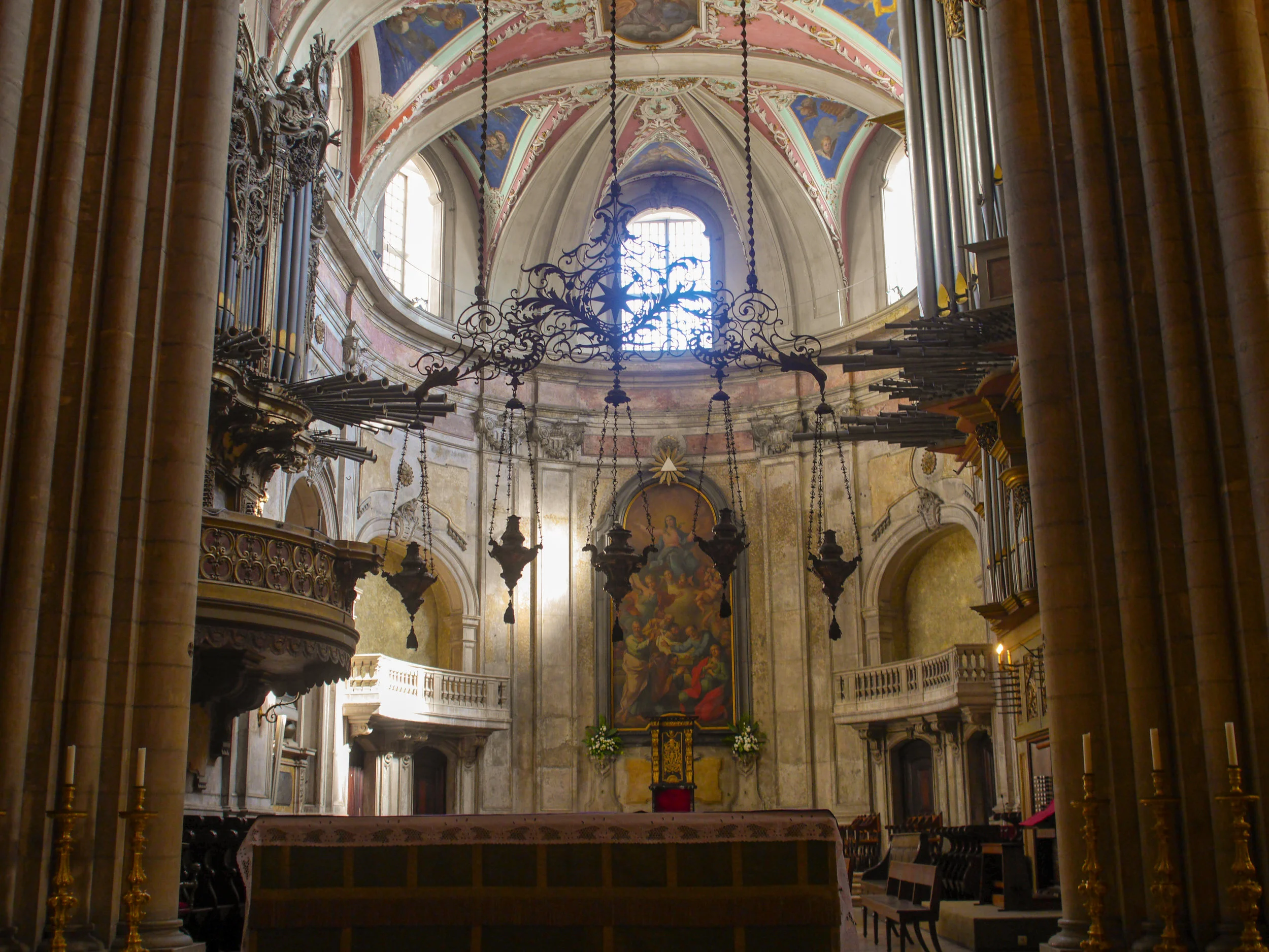 cathedralinsideedit (1 of 1).jpg