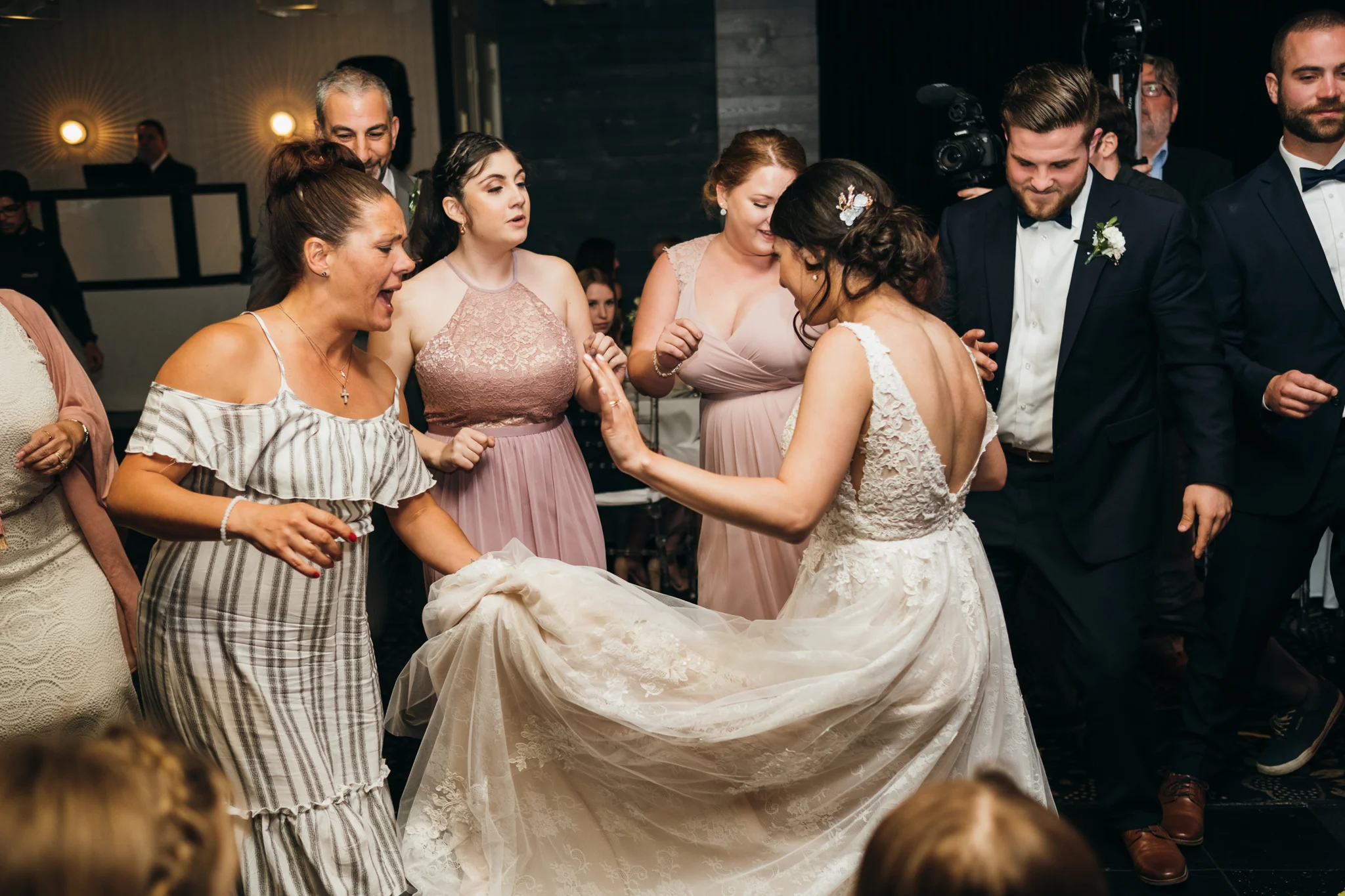 Plaza Antique Montreal Wedding Photographer rooftop-82.jpg