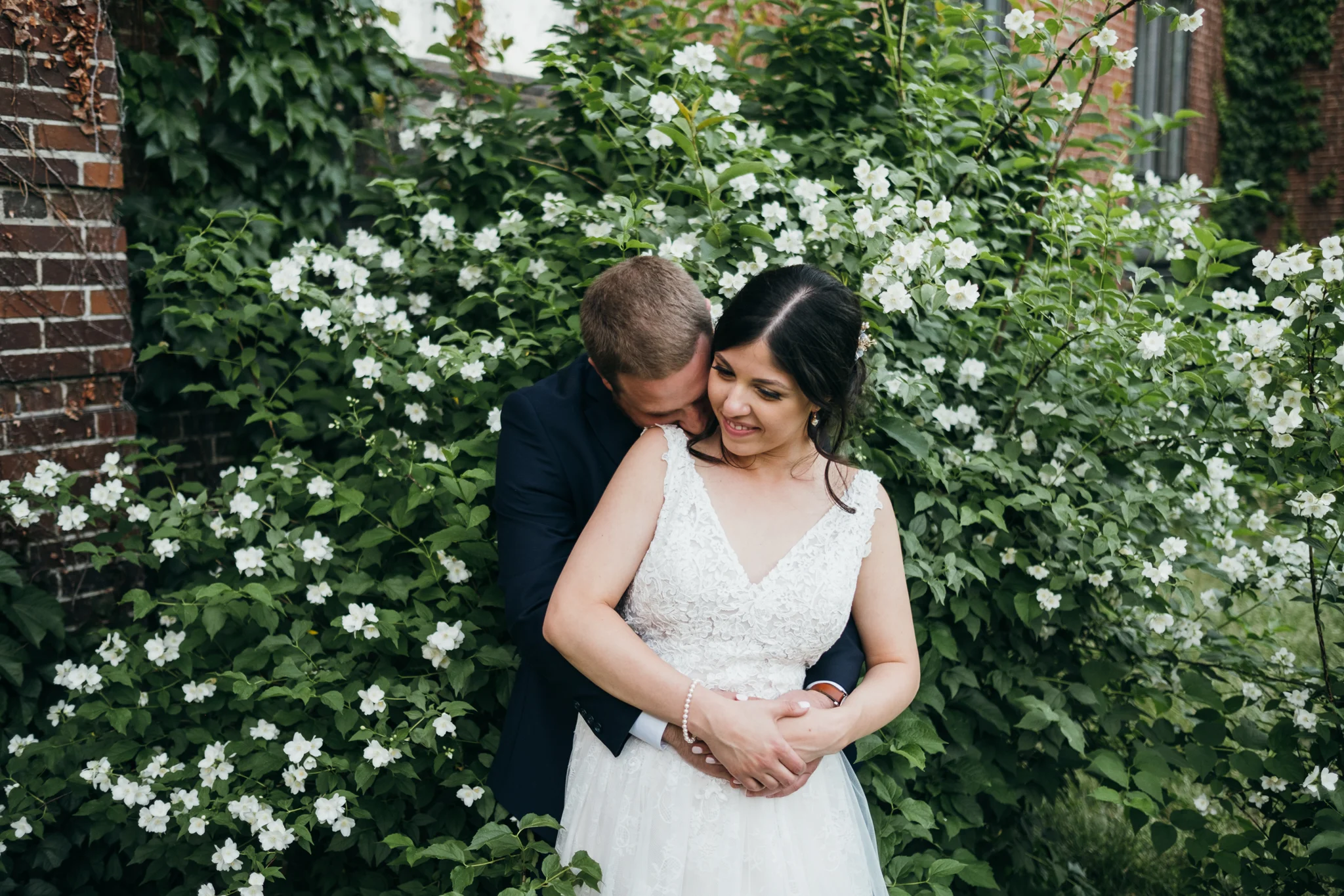 Plaza Antique Montreal Wedding Photographer rooftop-87.jpg