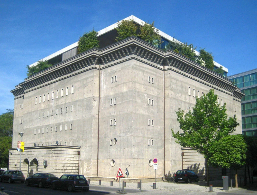 Berlin-Bunker-1000b.jpg