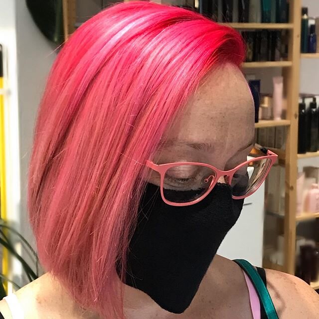 Pink! 💗 Of course, the happiest of colors has the power to offset these masks we must wear!💗