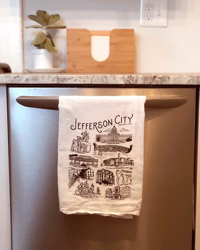 Dish towels coming to @holidaymartjc! Be sure to come say hi to us on the 2nd fl. ❤️