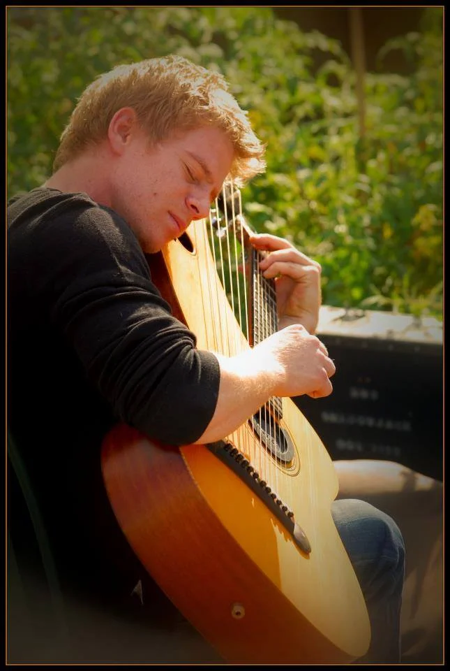 Matt Thomas A master of the acoustic guitar, Matt Thomas brings technical wizardry as well as a vibrant and poetic music making and it has made him one of the most distinctive finger style guitarists performing in the acoustic guitar arena today. Thomas has performed at some of most prestigious acoustic festivals in the nation including Merlefest, the Chet Atkins Appreciation Society (CAAS) Convention, The Walnut Valley Festival (Winfield KS Main Stage), and the Annual Harp Guitar Gathering. Since then, he has performed at countless music festivals across the east and west coast and has also been voted the Best Overall Guitarist in the Hampton Roads area by Meona.net. Discover his talents here.