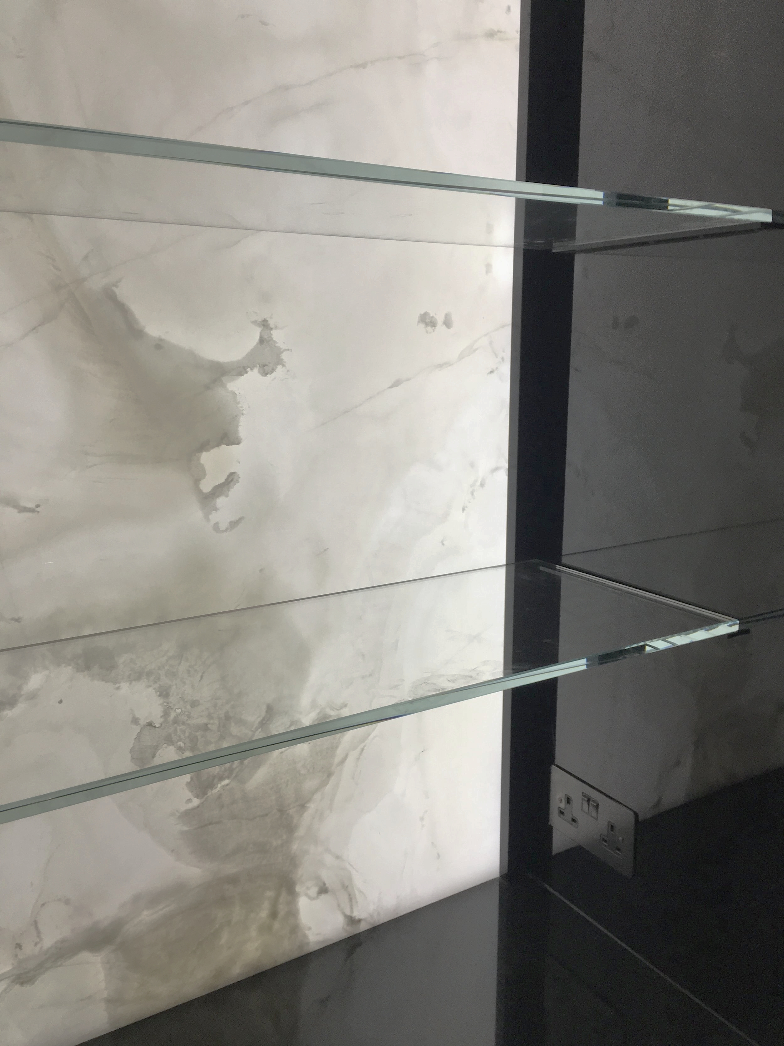 Glass Shelf - SW5 - London - Brompton Glass 2.JPG