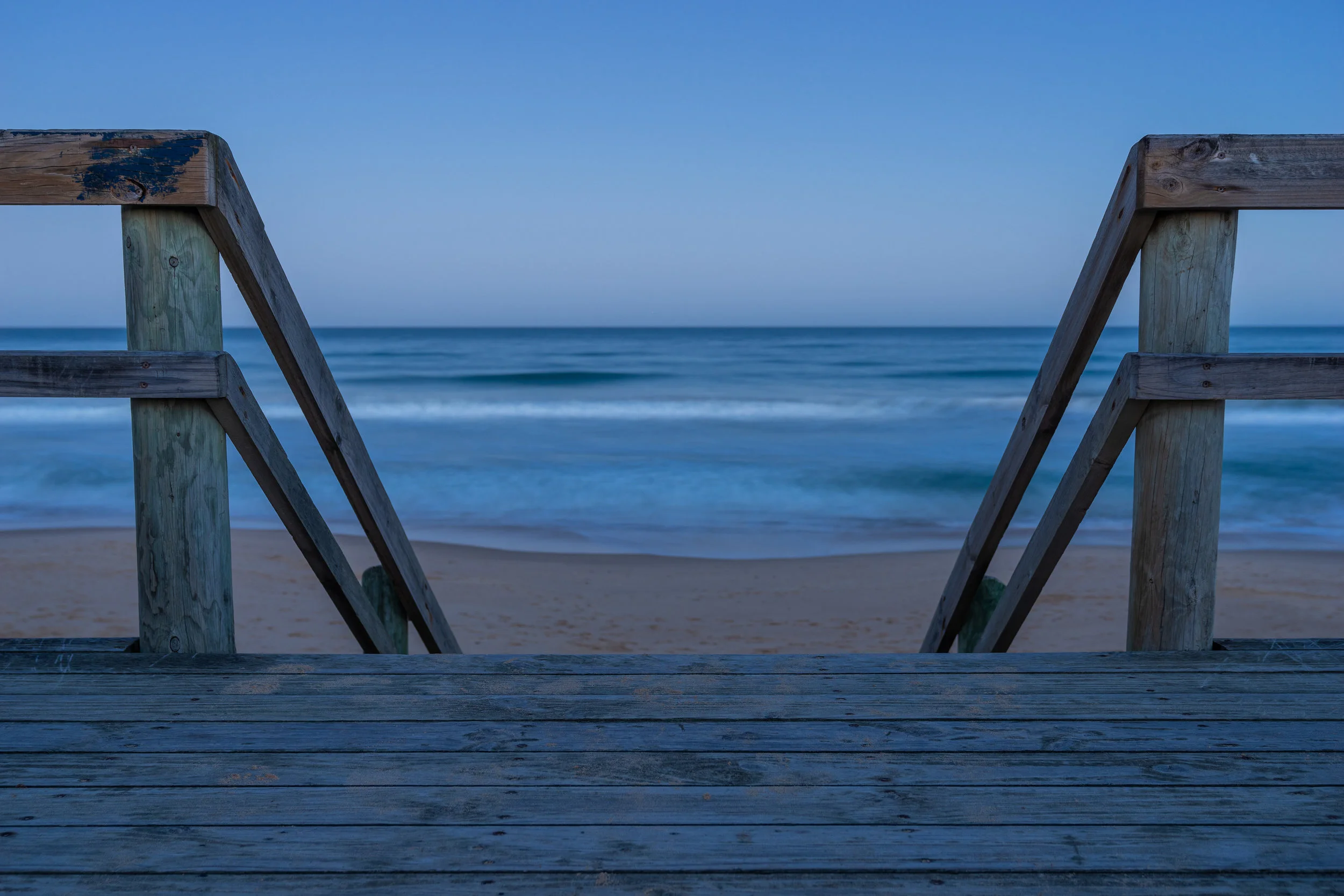 Occasionally there are surfable waves. When there’s swell, there’s 90 miles of banks to choose from