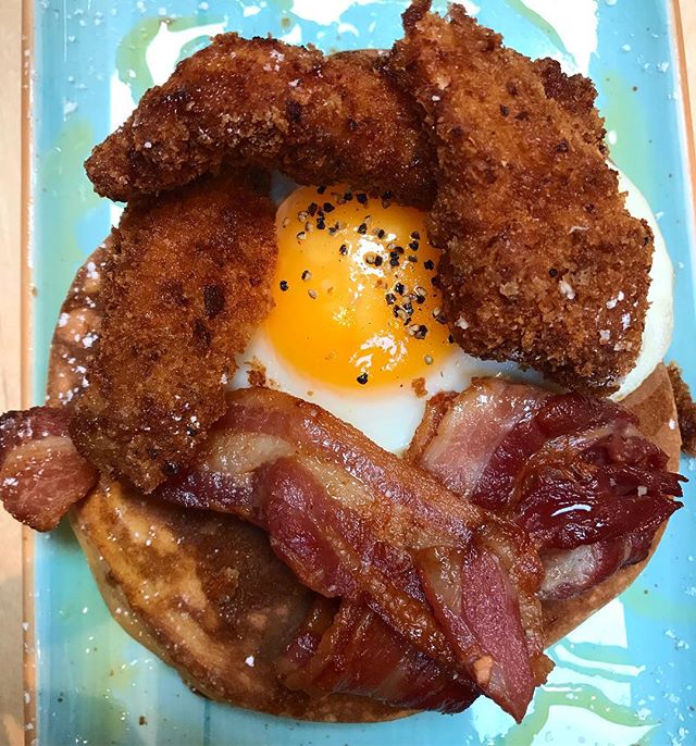 Getting ready for the big one next Tuesday, Chicken Goujons, Smoked Streaky Bacon, Fried Egg covered in Maple Syrup on American Style Pancakes #joesandbros #pancaketuesday #savourypancakes