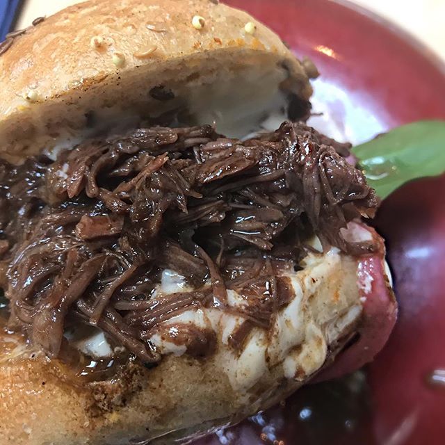 Special for the weekend - 
16 hour slow braised Beef, served with Maple Aioli, Bacon and Onion Jam, Pickles Red Onion and Greens 🥬 🥩 🥖 
#brunch #brunchspecial #joesandbros