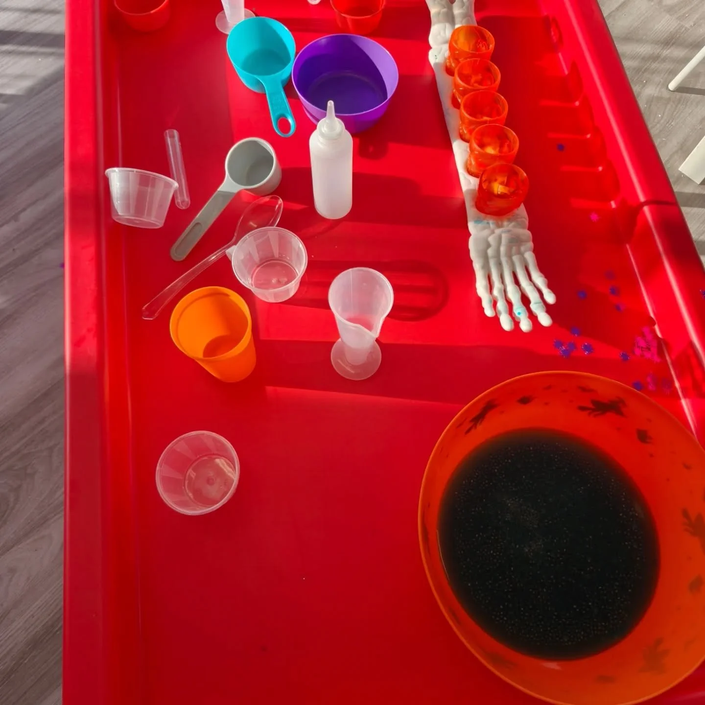 We're all set up for messy play today. Accepting walk ins if you haven't managed to book ok yet.
See you soon!