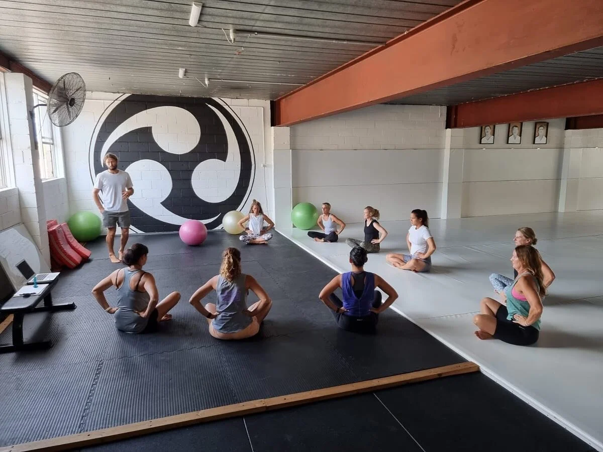 Movement for surf clinic!!

Last weekends clinic was based in building the right breath and postural foundations, so we could develop a better ability to paddle and surf!! It was so great to see people actively learning on the spot- seeing where they weren&rsquo;t breathing and moving as well as they could and changing it! We checked out some surf specific fitness drills with an interest in how well we actually breath when under stress, and also some very specific shoulder and postural work to avoid injury and build speed and power through our paddle. 

At the end of the day, we all want to catch more waves, right!?!

Thanks so much to everyone who attended, such a lovely group! And big thanks to @gee_cormack from @chixsurfschool for involving my work in the movement &amp; surf clinic!! Gee and I will be running more of these things in the near future!