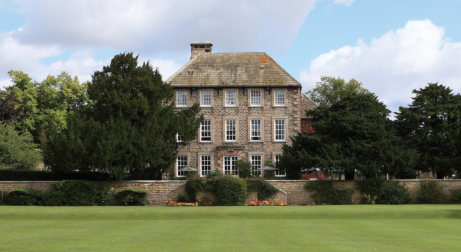 Exterior.HeadlamHall.main.jpg