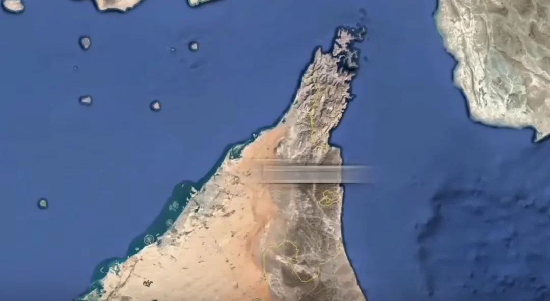 Emirates_Iceberg_Project_مشروع_جبل_جليد_الإمارات_-_YouTube.jpg
