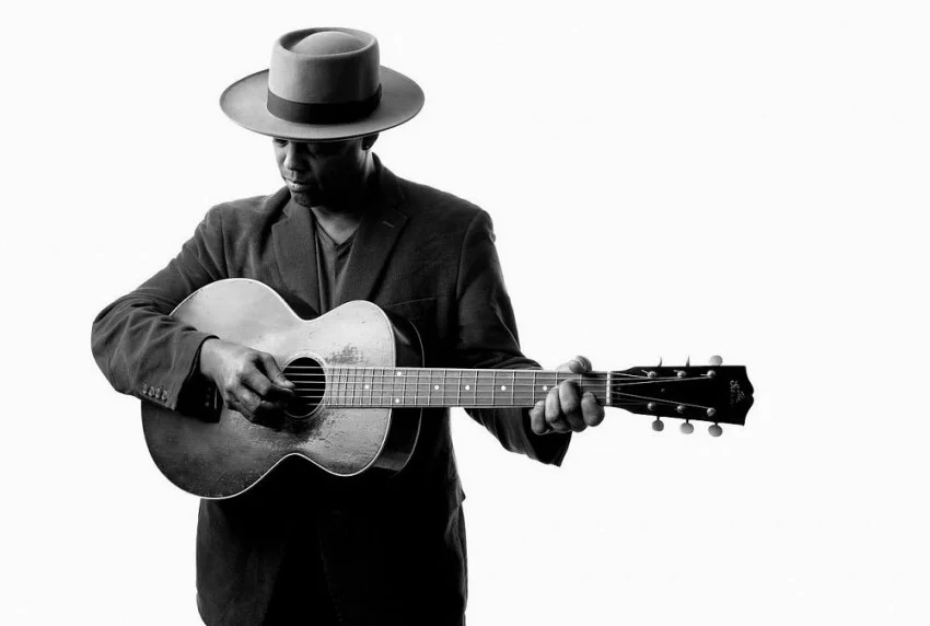 eric bibb.jpg