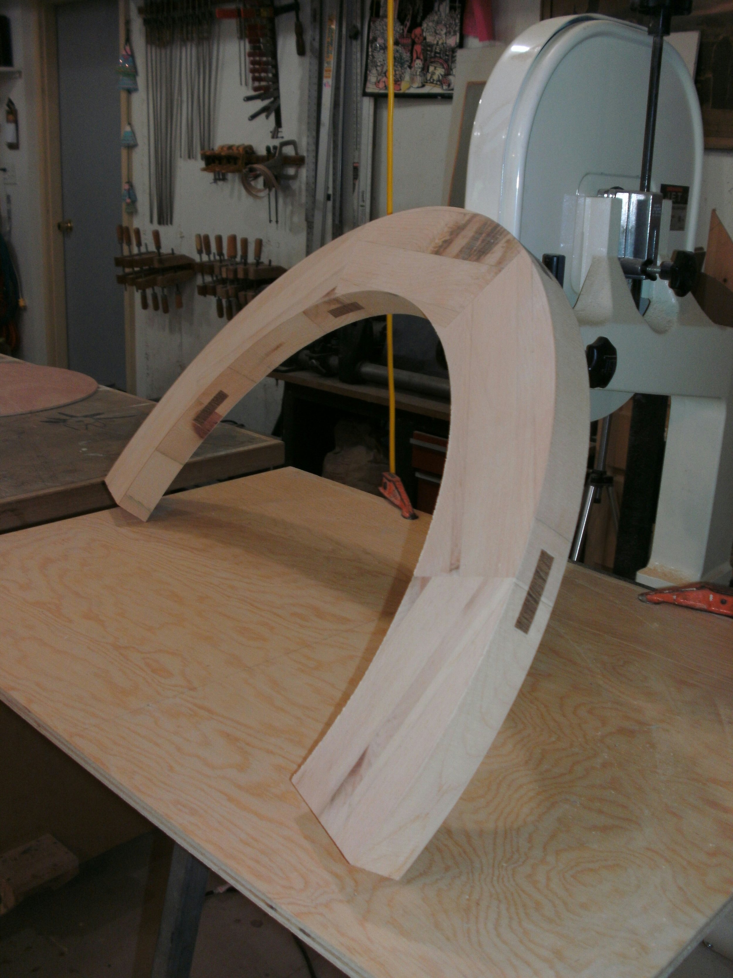 Radius Legs