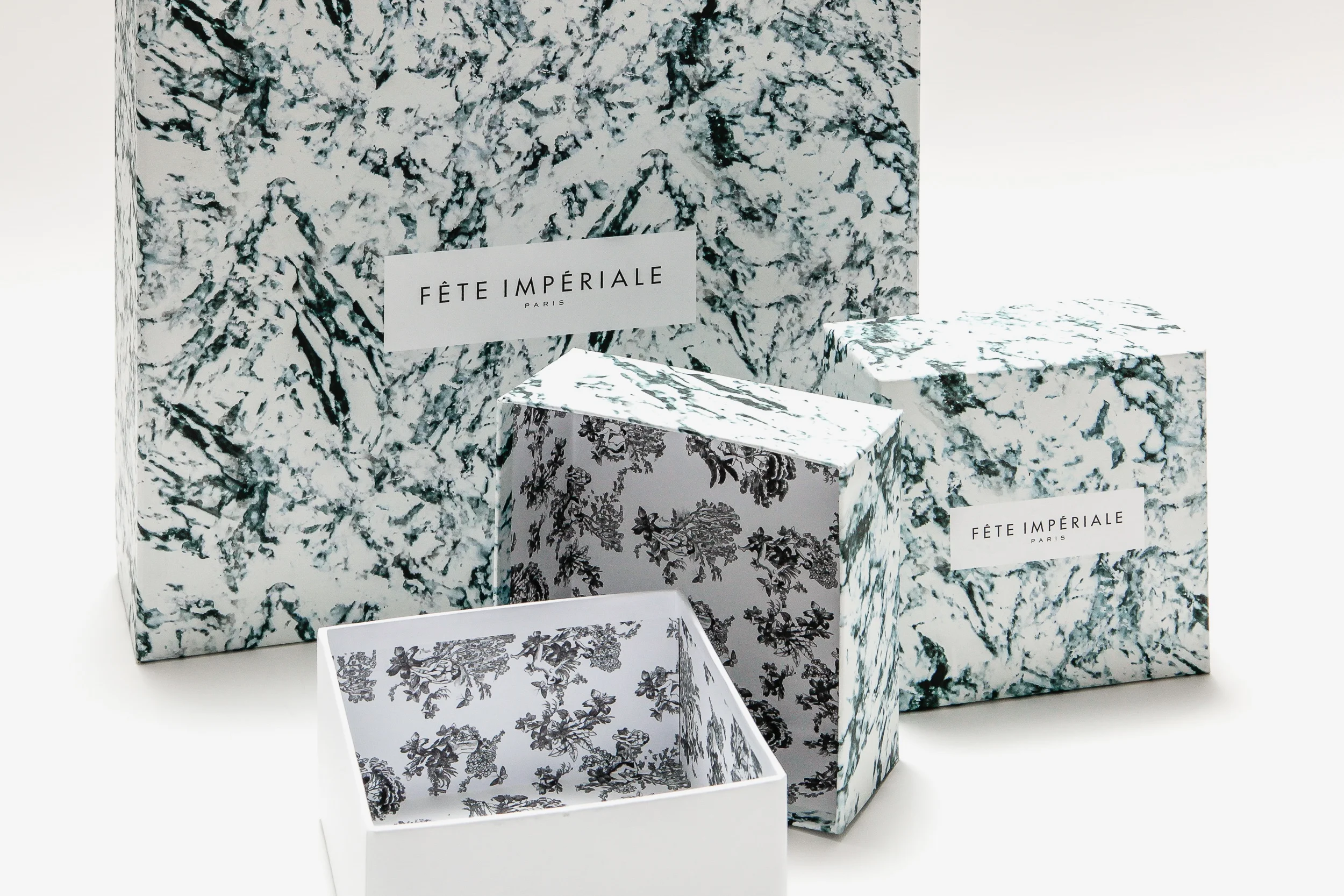 FÊTE IMPÉRIALE / IDENTITÉ