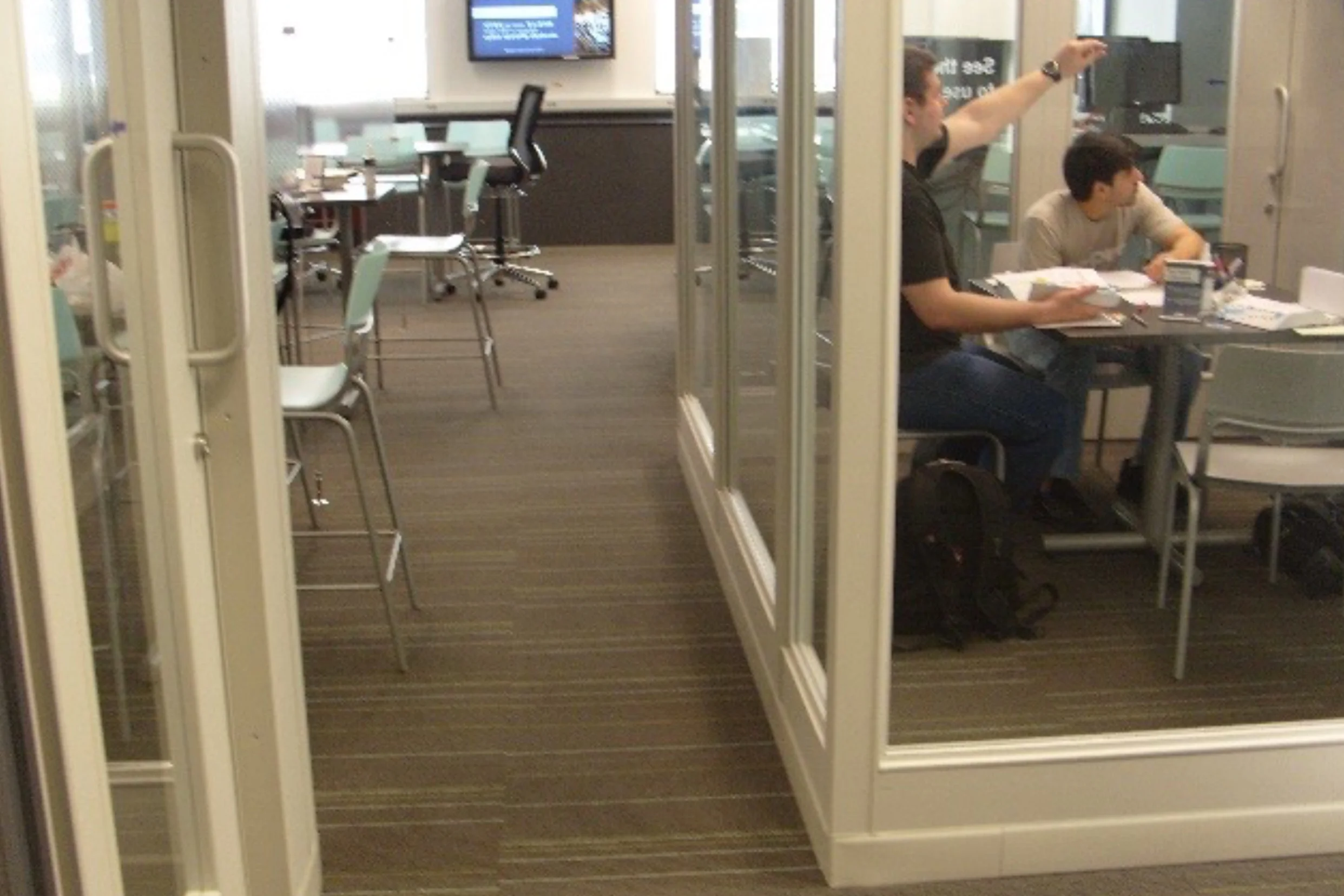 University of San Antonio - AET Library