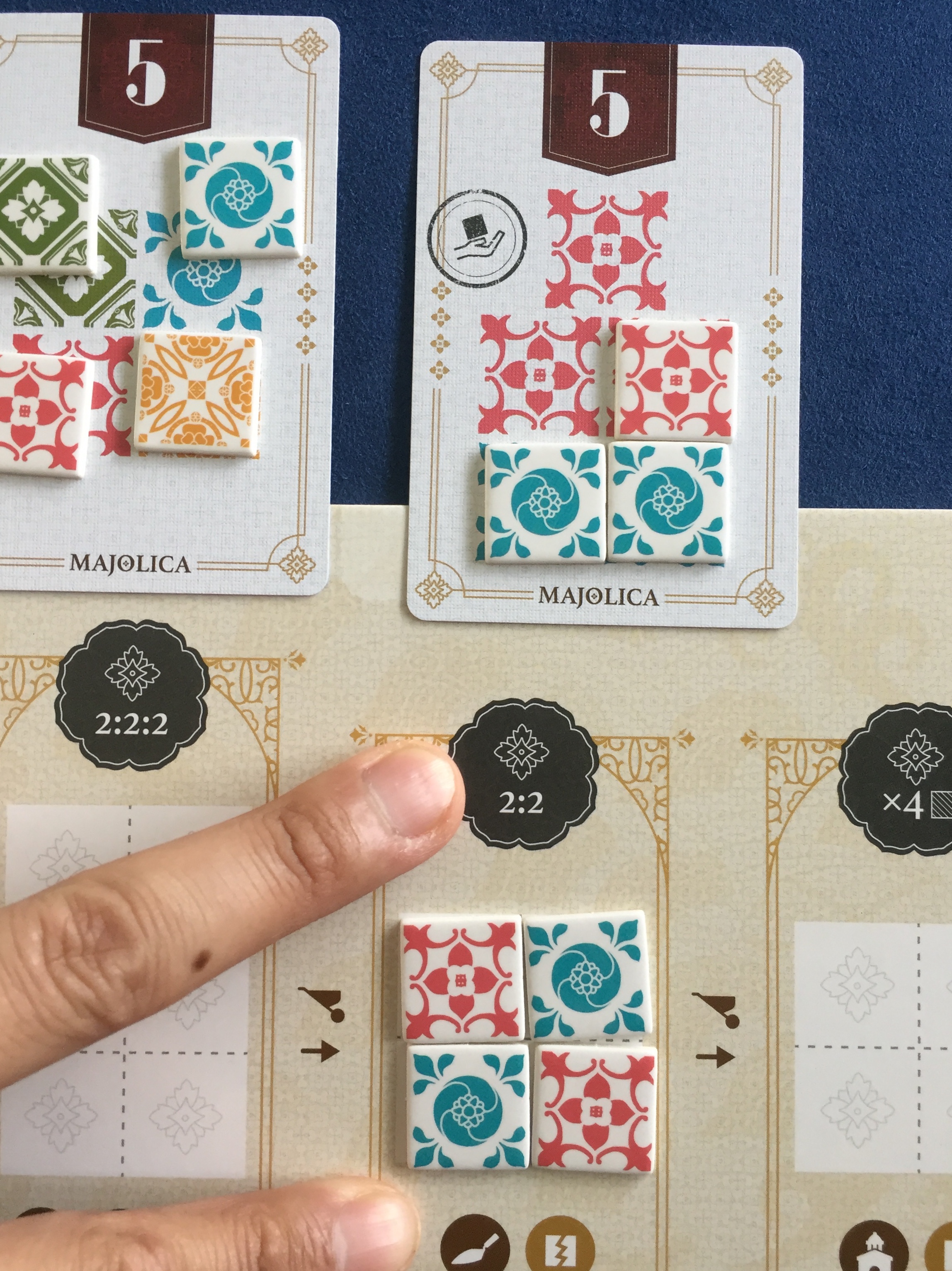 A8. The 3rd workshop is full, too! It requires 2 pairs of 2 different colors. Time to fill the design card above!