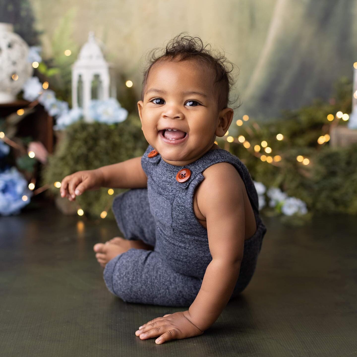 This little guy came to me as a newborn. I love seeing my newborns grow into one year busy babies!  His smile was just infectious. So much fun. 

#oneyearoldphotoshoot #sandiego #sandiegomoms #encinitas #oceanside #carlsbad #delmar #lajolla