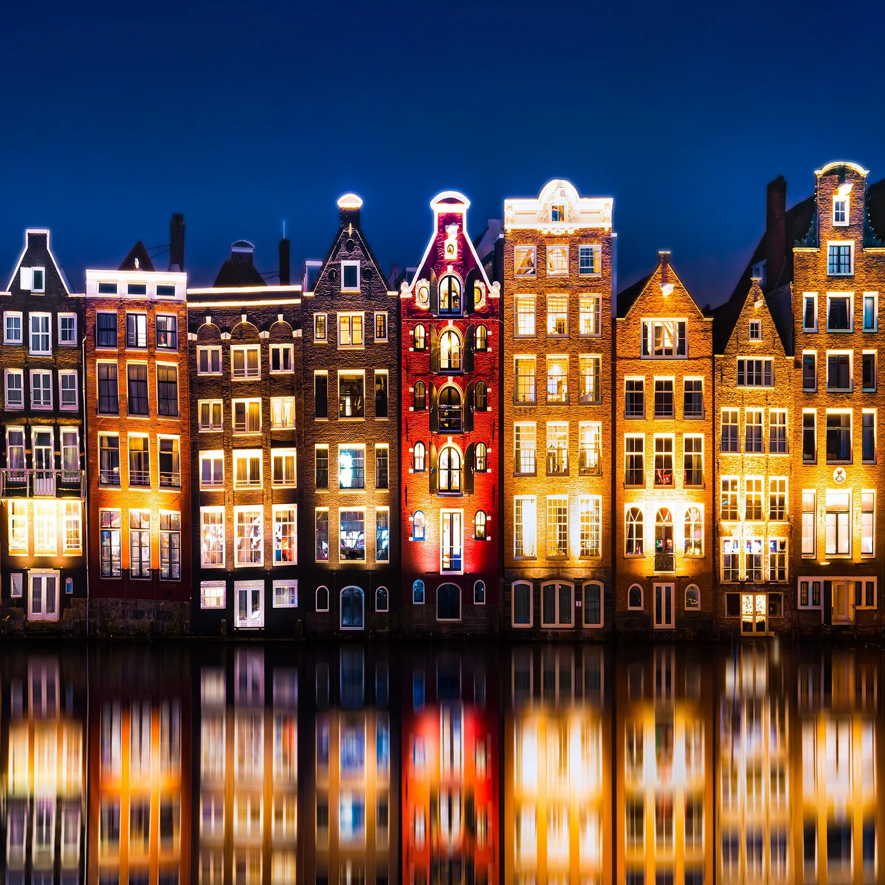 20629 Dancing Houses (S) WEB.jpg