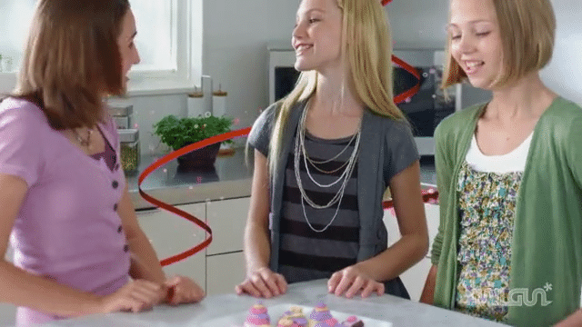 Easy_bake_pitch (360p)-high (1).gif