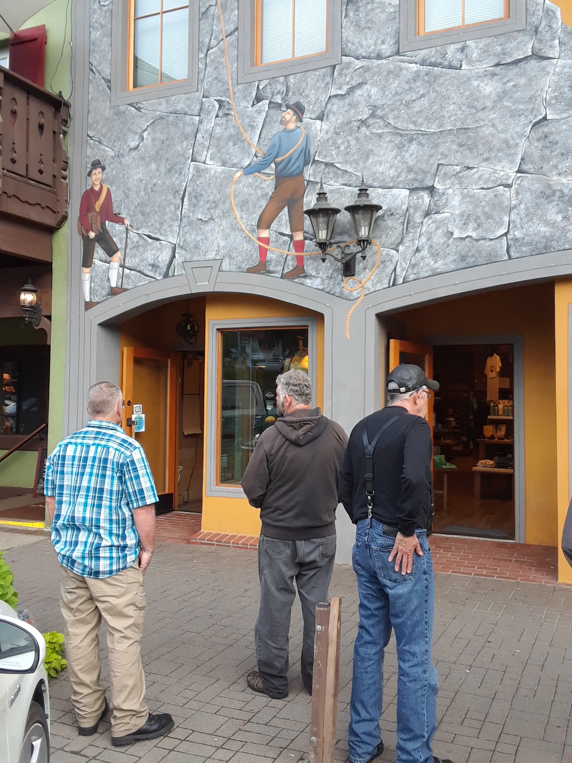 DSH Mark Dale Blue Leavenworth.jpg