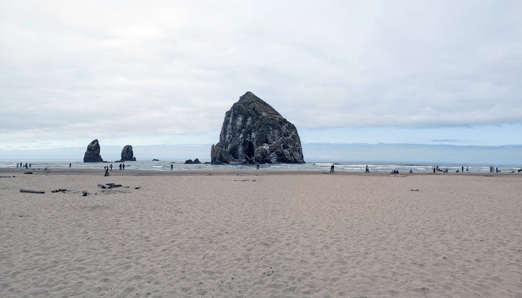Cannon_Beach_3_stitched.jpg